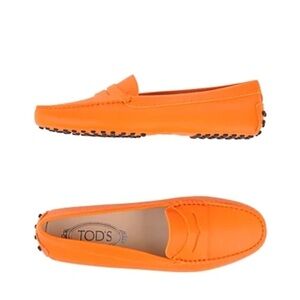 Tods Gommino orange driving shoes. Women’s 38 1/2​​​​​​